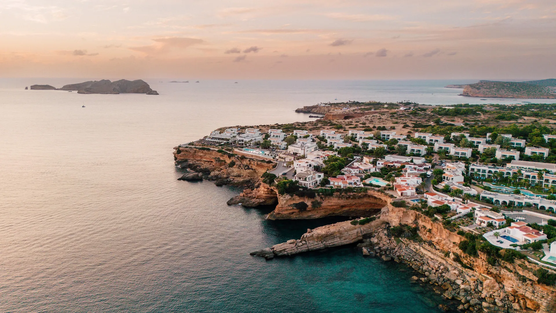 ***** Szálloda 7Pines Resort Ibiza, Part Of Destination By Hyatt San José Spanyolország